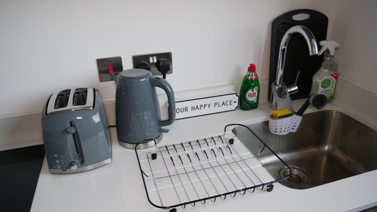 Luxurious Short Stay Flat In ミルトン・ケインズ エクステリア 写真